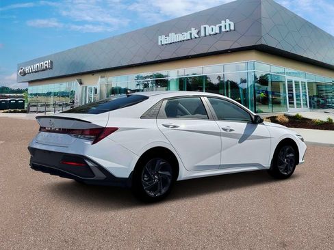New 2026 Hyundai Elantra Sport FWD image 8