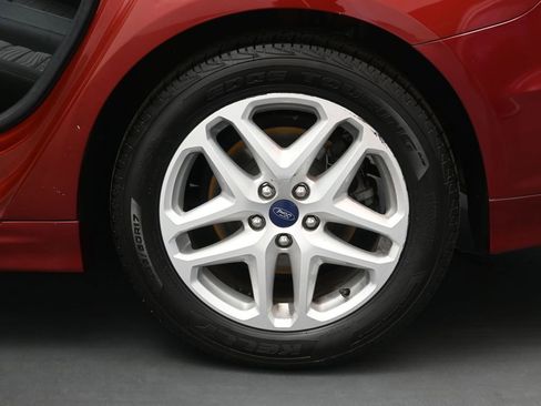Used 2016 Ford Fusion SE FWD image 22