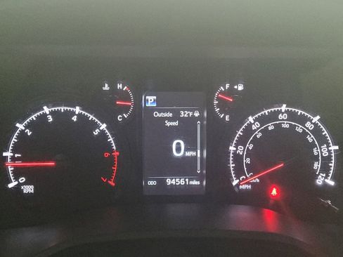 Used 2020 Toyota 4Runner SR5 image 23