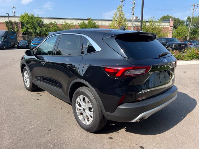 Used 2024 Ford Escape Active w/ Tech Pack #1 AWD/4WD image 7