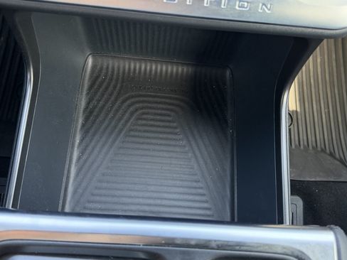 Used 2025 Ford Expedition Tremor AWD/4WD image 60