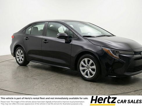 Used 2025 Toyota Corolla LE FWD image 1