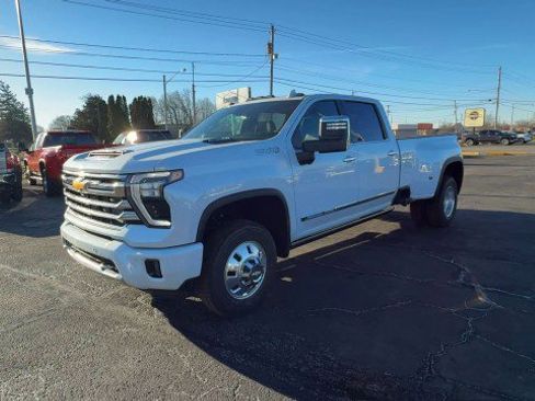 New 2026 Chevrolet Silverado 3500 High Country w/ High Country Premium Package image 4