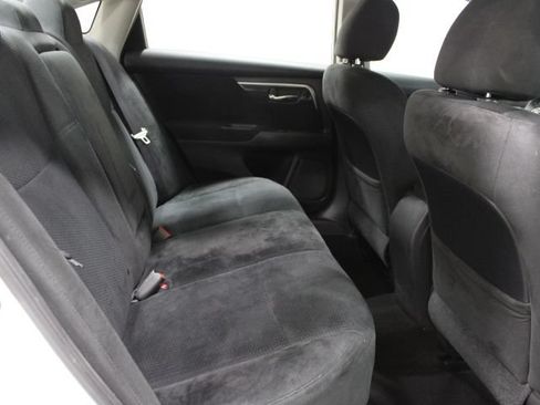 Used 2014 Nissan Altima 2.5 S FWD image 24