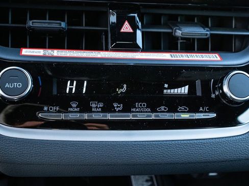 New 2026 Toyota Corolla SE w/ SE Package image 28