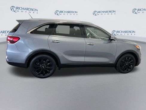 Used 2020 Kia Sorento EX image 9