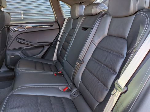 New 2026 Porsche Macan S image 25