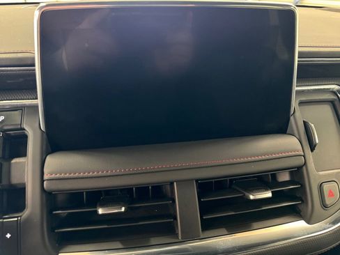 Used 2023 Chevrolet Suburban RST AWD/4WD image 21