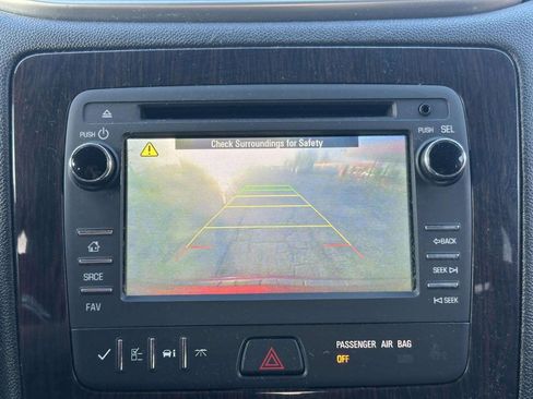 Used 2017 Chevrolet Traverse LT w/ Style and Technology Package AWD/4WD image 28