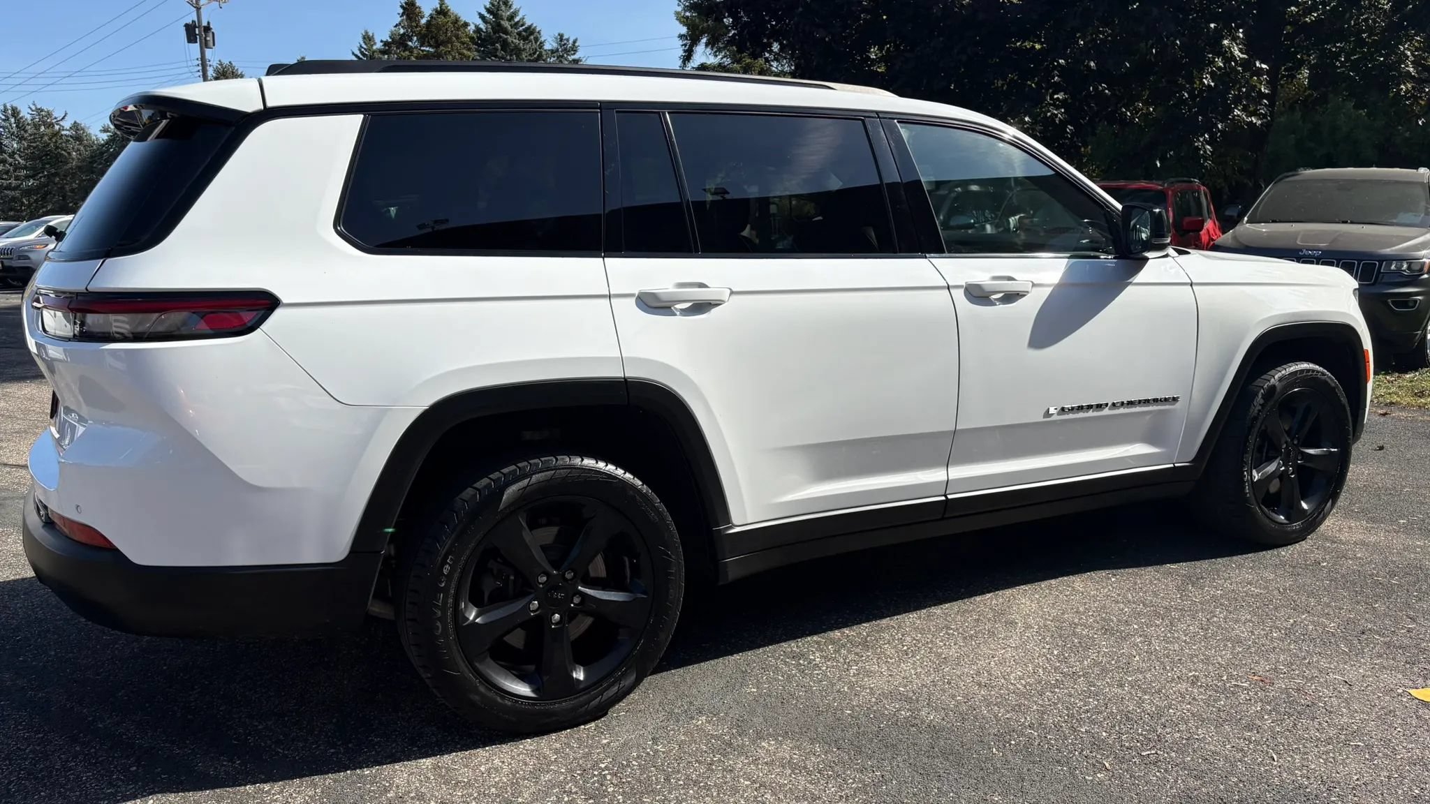 Used 2021 Jeep Grand Cherokee L Laredo AWD/4WD image 10