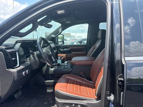 Used 2025 GMC Sierra 2500 Denali Ultimate AWD/4WD image 26