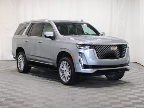 Certified 2024 Cadillac Escalade Premium Luxury w/ Performance Package AWD/4WD image 1