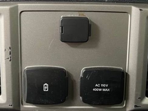 Used 2022 Ford F350 Lariat w/ Lariat Value Package image 44