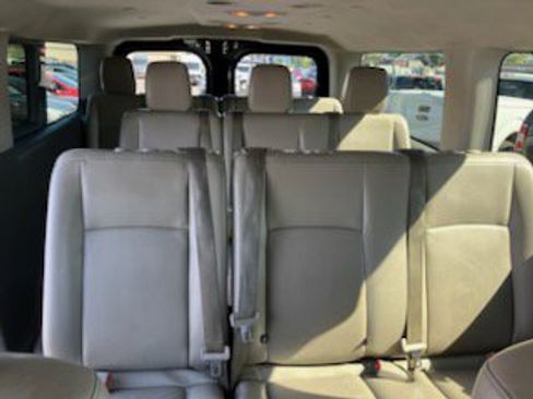 Used 2016 Nissan NV 3500 SL image 14