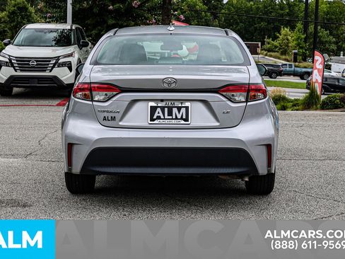 Used 2023 Toyota Corolla LE image 12