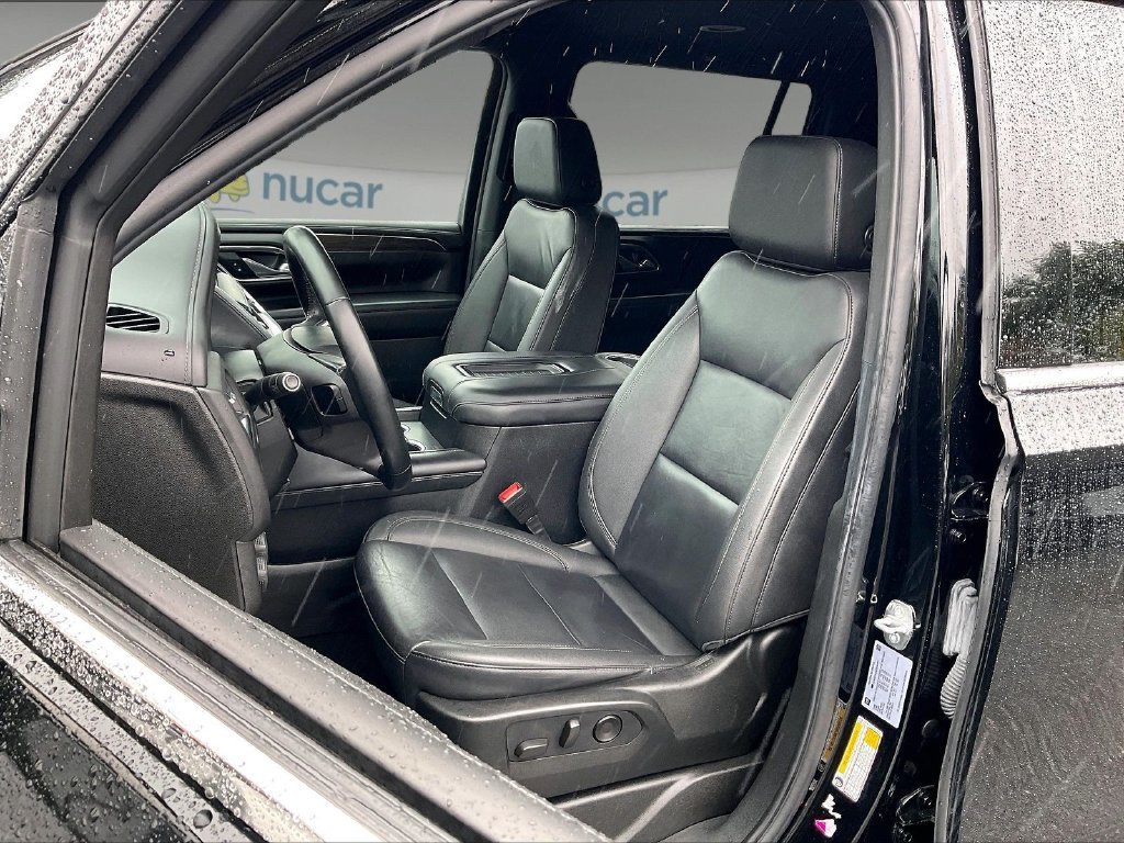 Used 2024 Chevrolet Suburban LT AWD/4WD image 9