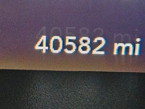 Used 2023 Dodge Challenger SXT image 23