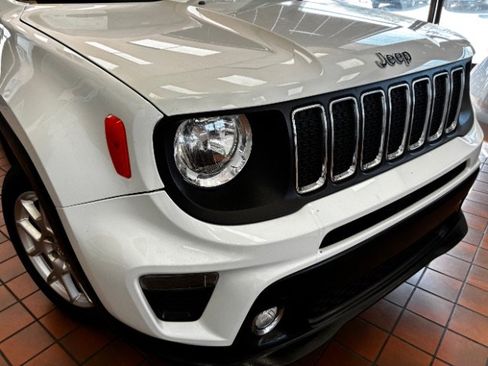 Used 2020 Jeep Renegade Latitude image 2