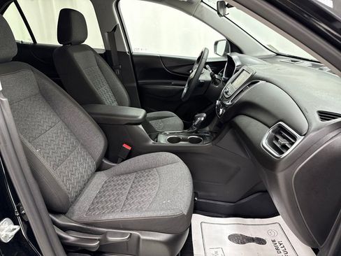 Used 2024 Chevrolet Equinox LT w/ LPO, Floor Liner Package image 9