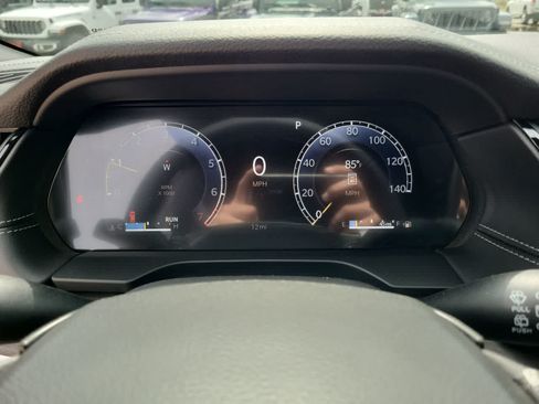 New 2026 Jeep Compass Latitude AWD/4WD image 25