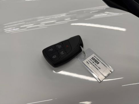 Used 2023 GMC Sierra 1500 AT4 w/ Technology Package AWD/4WD image 35
