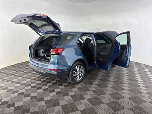 Used 2024 Chevrolet Equinox LT AWD/4WD image 13