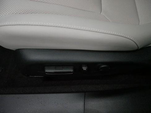 Certified 2025 Honda Accord EX-L image 20