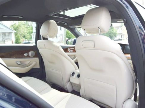 Used 2019 Mercedes-Benz E 450 4MATIC Sedan w/ Premium Package image 35