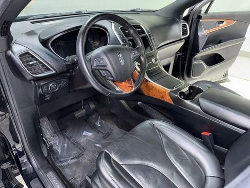 Used 2018 Lincoln MKX Reserve w/ Driver Assistance Package image 14