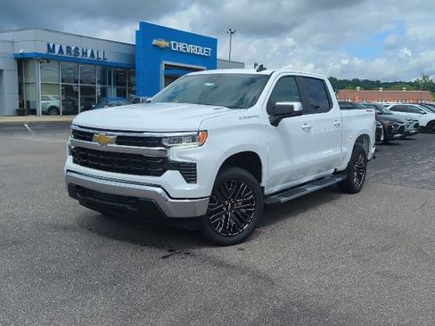 New 2026 Chevrolet Silverado 1500 LT w/ Convenience Package II AWD/4WD image 3