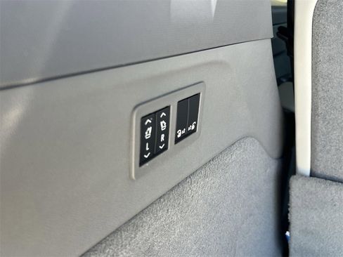 New 2026 Cadillac Escalade IQ Luxury 1 image 32