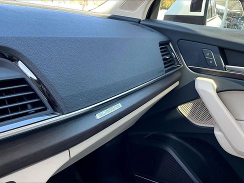 Used 2023 Audi Q5 e Prestige image 28