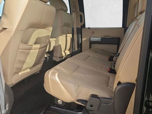 Used 2015 Ford F250 Lariat image 17