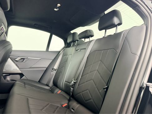 New 2027 BMW i5 eDrive40 w/ M Sport Package RWD image 17