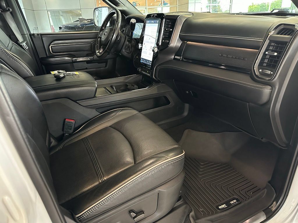 Used 2022 RAM 2500 Limited w/ Night Edition AWD/4WD image 16