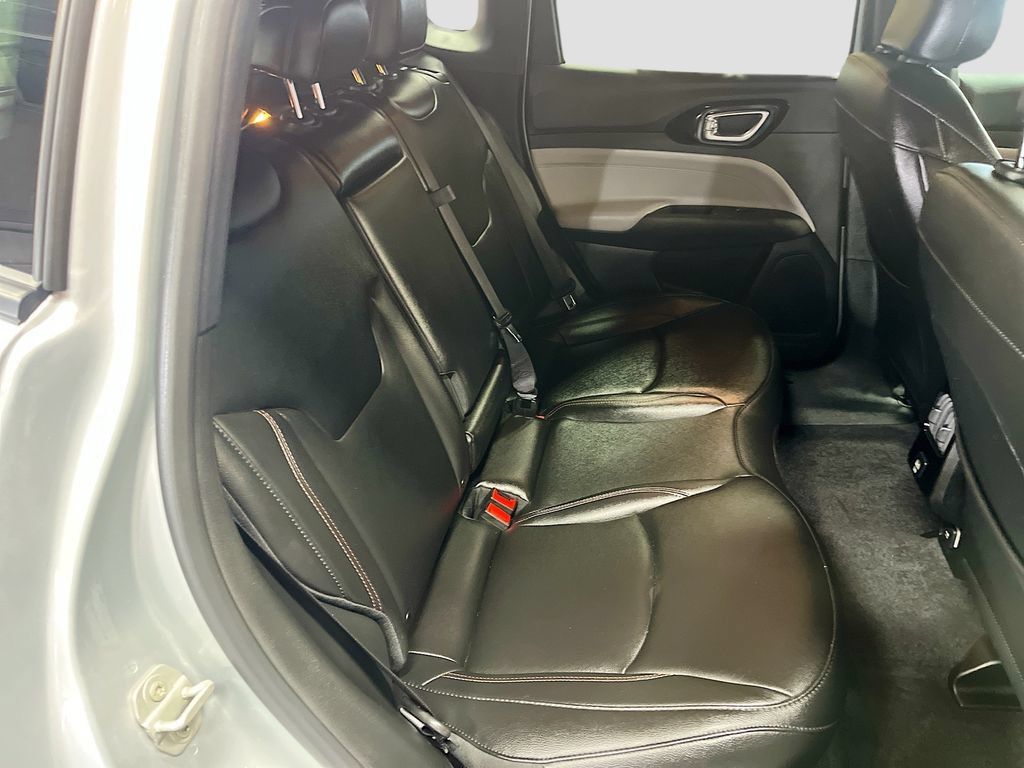Used 2024 Jeep Compass Limited AWD/4WD image 26