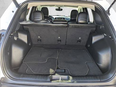 Used 2023 Jeep Cherokee Altitude Lux image 22