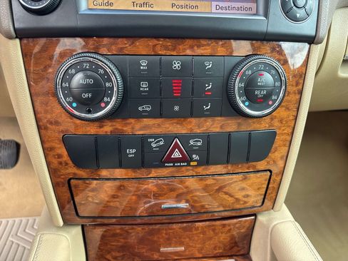 Used 2009 Mercedes-Benz ML 350 4MATIC image 24