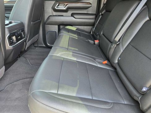 Certified 2024 GMC Sierra 1500 SLT AWD/4WD image 29