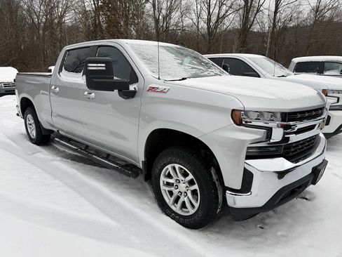 Used 2022 Chevrolet Silverado 1500 LT image 1