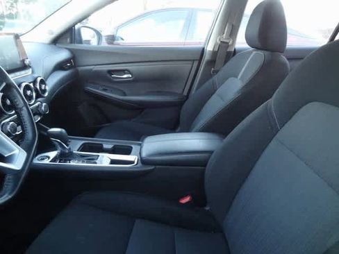 Used 2022 Nissan Sentra SV image 6