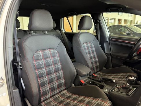 Used 2018 Volkswagen GTI S FWD image 22