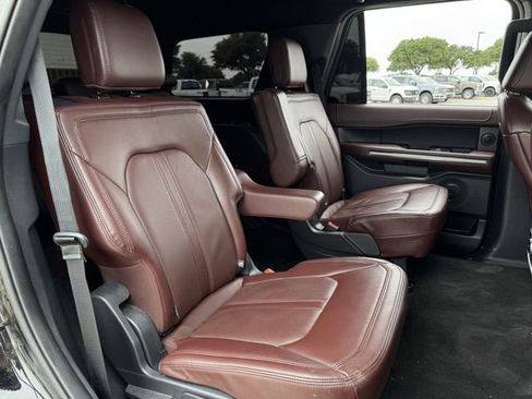 Used 2022 Ford Expedition Limited RWD image 31