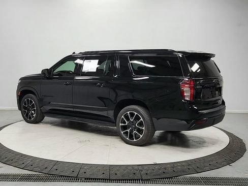 Used 2024 Chevrolet Suburban RST image 5