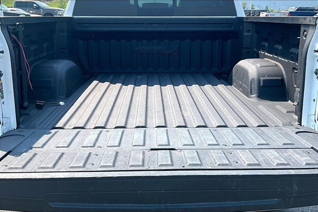 Used 2024 GMC Sierra 1500 AT4 w/ AT4 Preferred Package AWD/4WD image 18