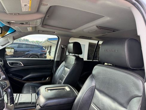 Used 2019 GMC Yukon XL Denali w/ Open Road Package AWD/4WD image 14