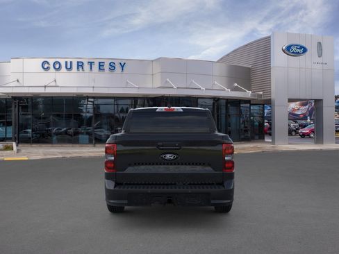 New 2025 Ford Maverick Lobo image 5