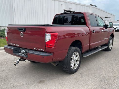 Used 2019 Nissan Titan SV AWD/4WD image 14