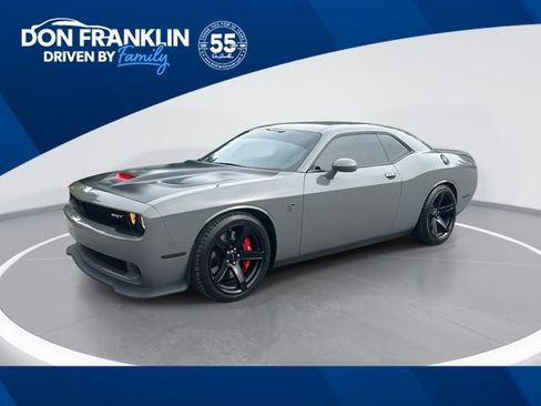 Used 2017 Dodge Challenger SRT Hellcat RWD image 1