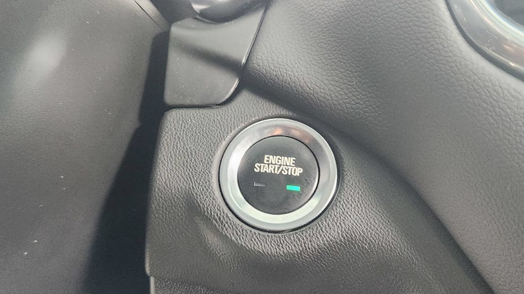 Used 2022 Chevrolet Equinox LT FWD image 25